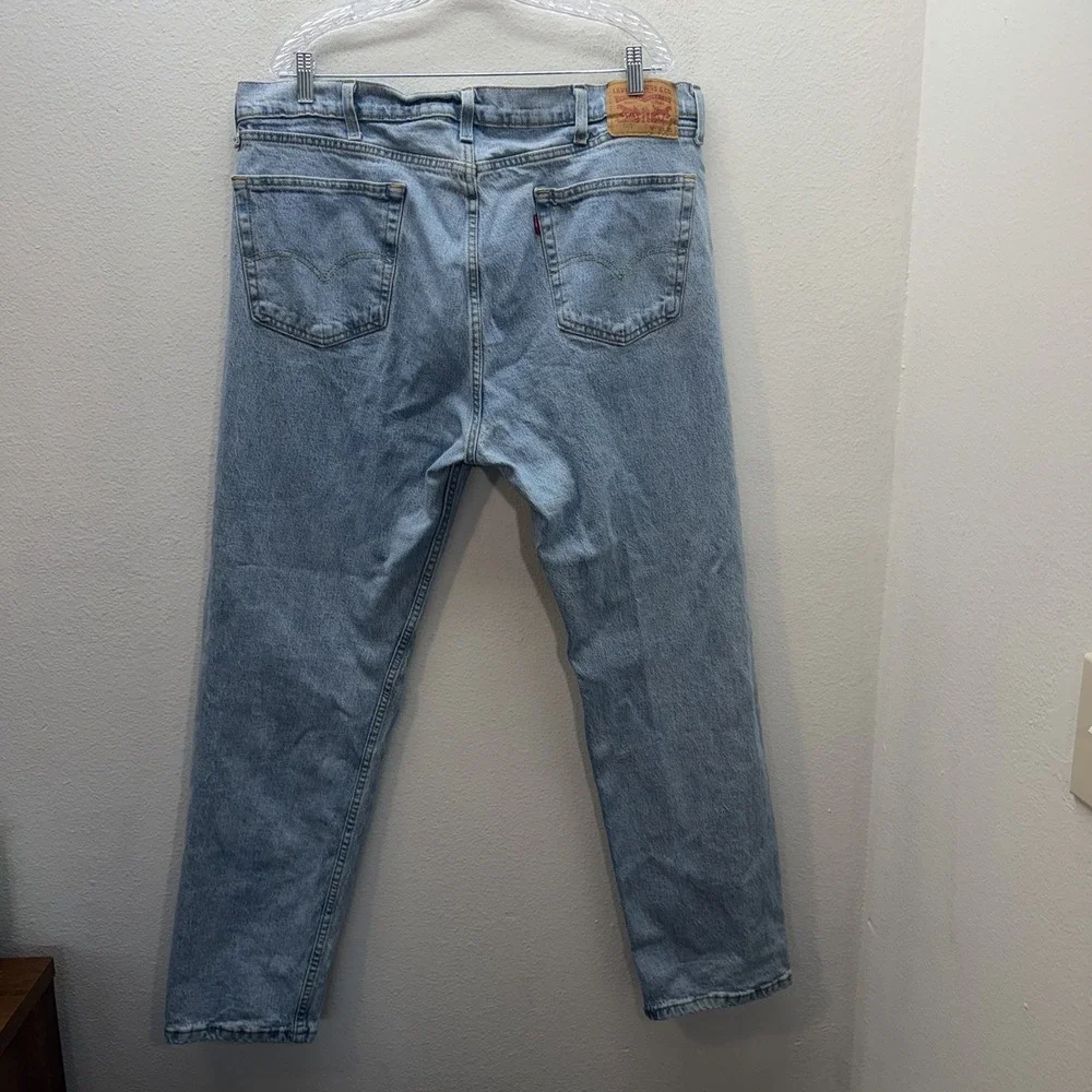 Levis 505‎ Jeans Mens 40x32 Classic Fit Blue Straight Leg Denim Light Wash